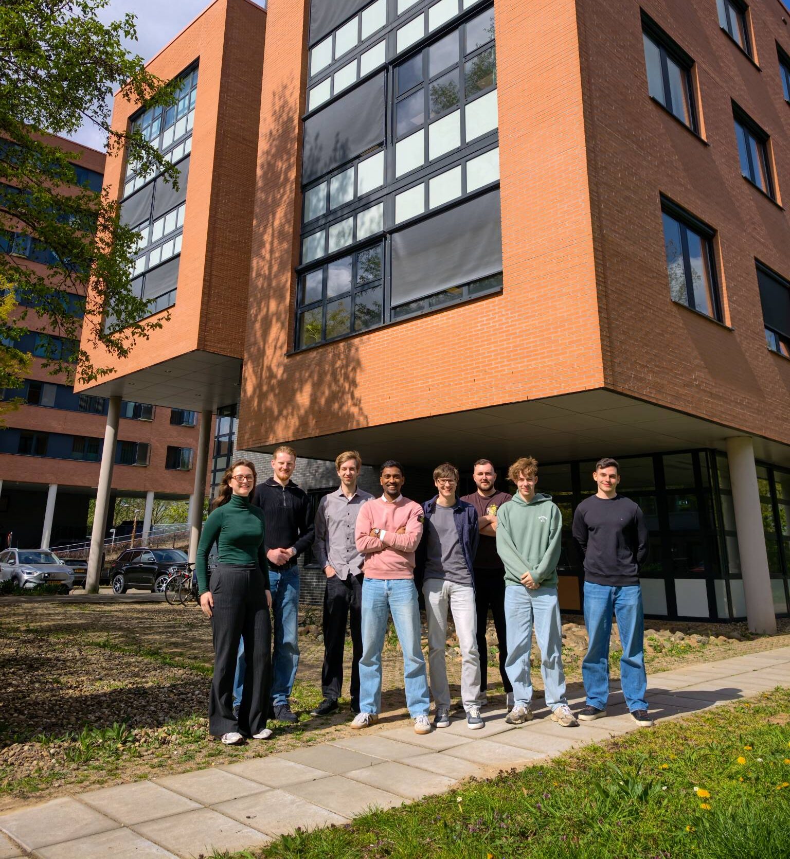 Team van JG Webmarketing voor het kantoor